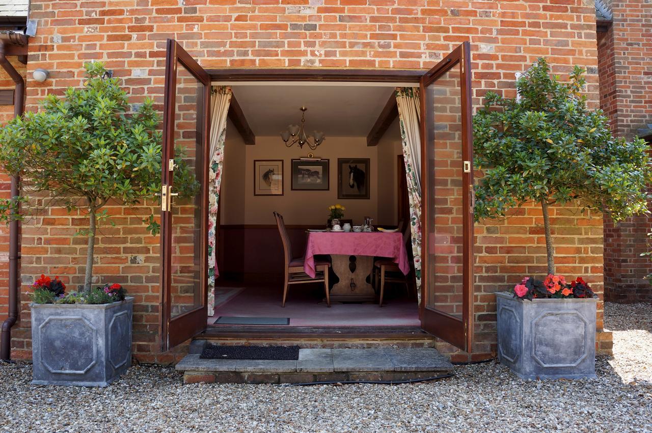 The Olde Barn Lymington Exterior foto