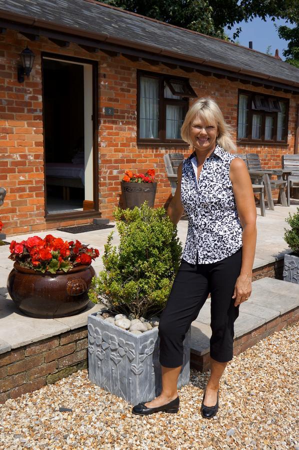 The Olde Barn Lymington Exterior foto